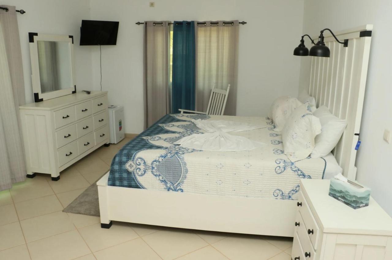 Cidade Paradise Guesthouse Cidade Velha ภายนอก รูปภาพ